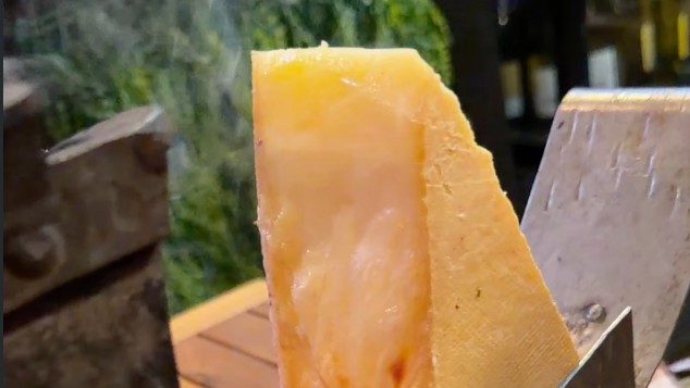 Eating Well in Paris in Your 20s: Affordable, Authentic, and Unforgettable